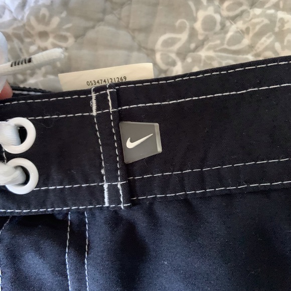 Nike swim suit bottom black skirt with attached briefs under, size large - Picture 5 of 8